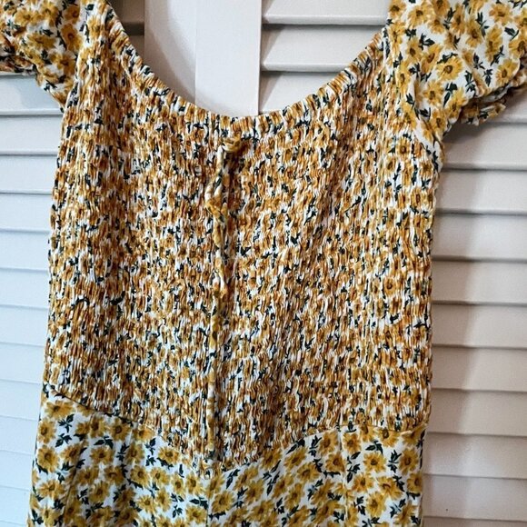 Faithfull The Brand Della Jumpsuit yellow floral cap sleeve 4 smocking small - Picture 8 of 12